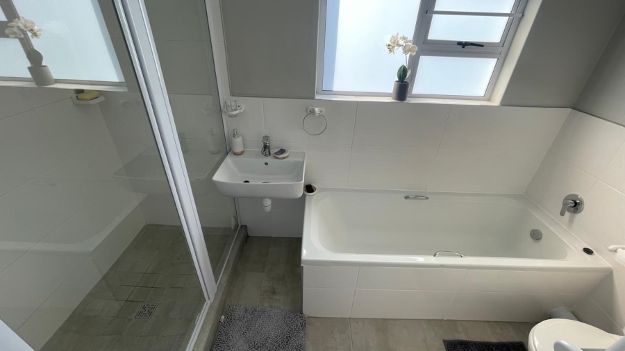 3 Bedroom Property for Sale in Nahoon Valley Park Eastern Cape